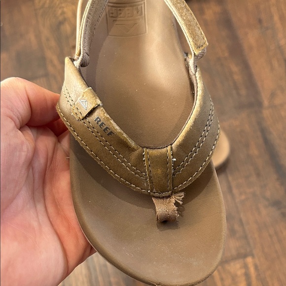 Reef Kids' Tan Sandals - Picture 3 of 4
